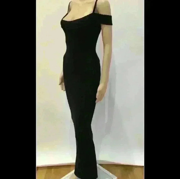 5D YOUNG maxi elegent party/ cocktail dress  size large with built in bra - Picture 1 of 5